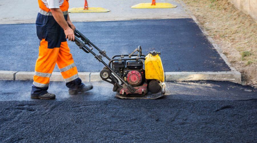 Professional gutter cleaning in Carefree, AZ